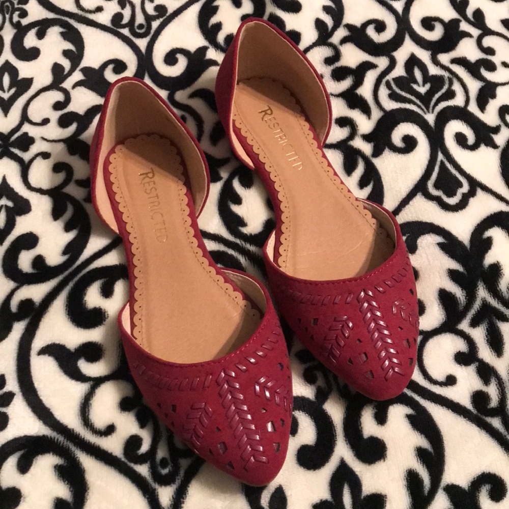 🌹🌹🌹MAROON FLATS 🌹🌹🌹SIZE 6🌹🌹🌹